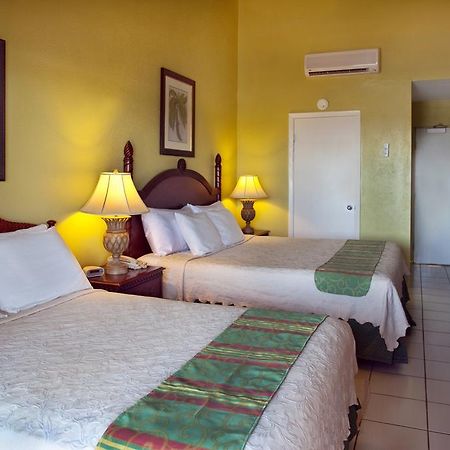 Hibiscus Beach Resort Кристианстед Номер фото